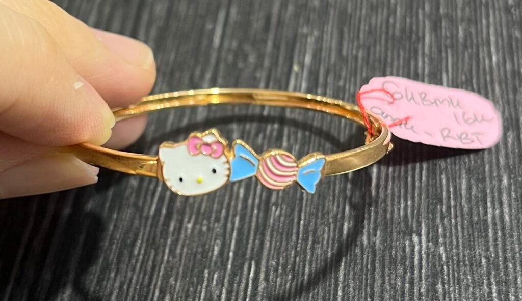 Hello Kitty Candy in YG Bangle with opening